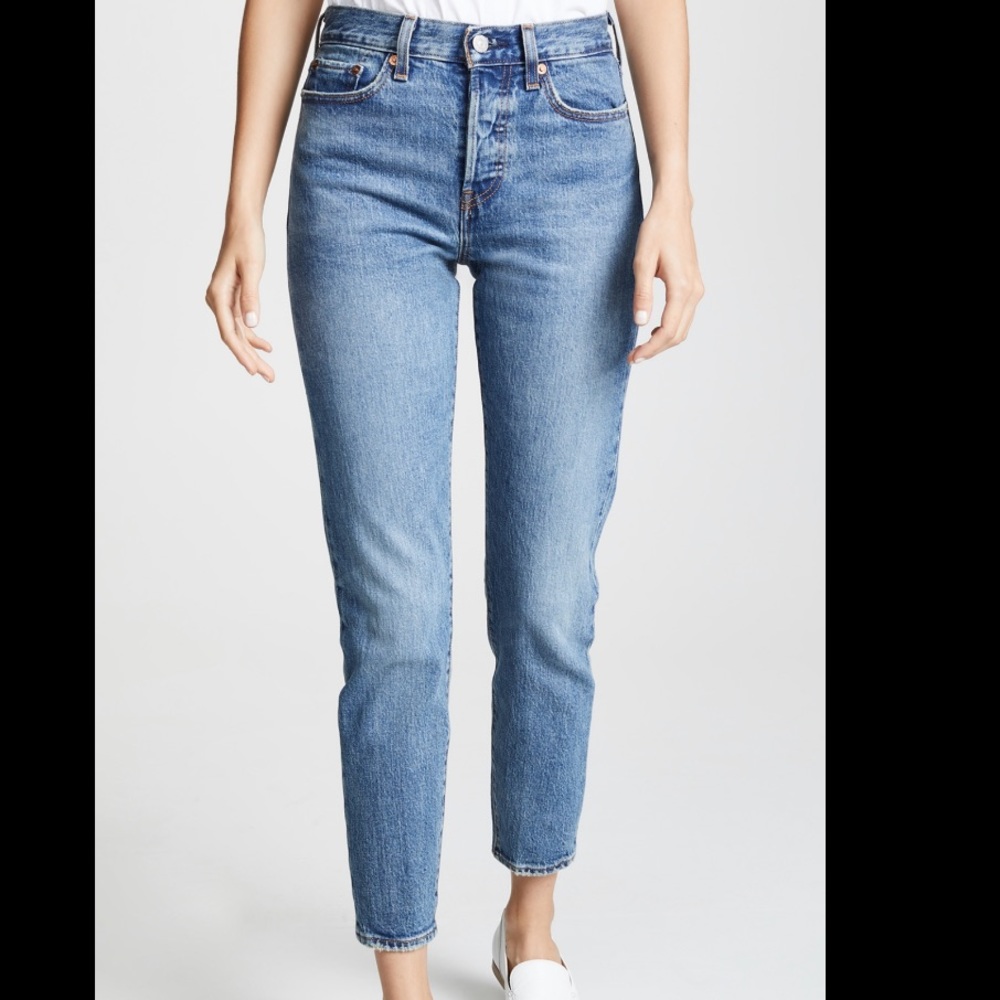 Levi’s Wedgie Icon Jeans